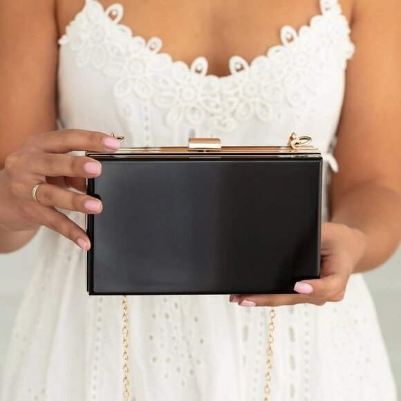 Chicbox - Elegance Acrylic Clutch - Picture 4 of 6